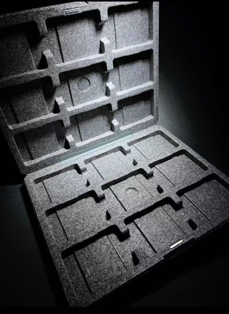 Storage Box / Protective Folder / Display Case For 18 PCGS Slab Holders