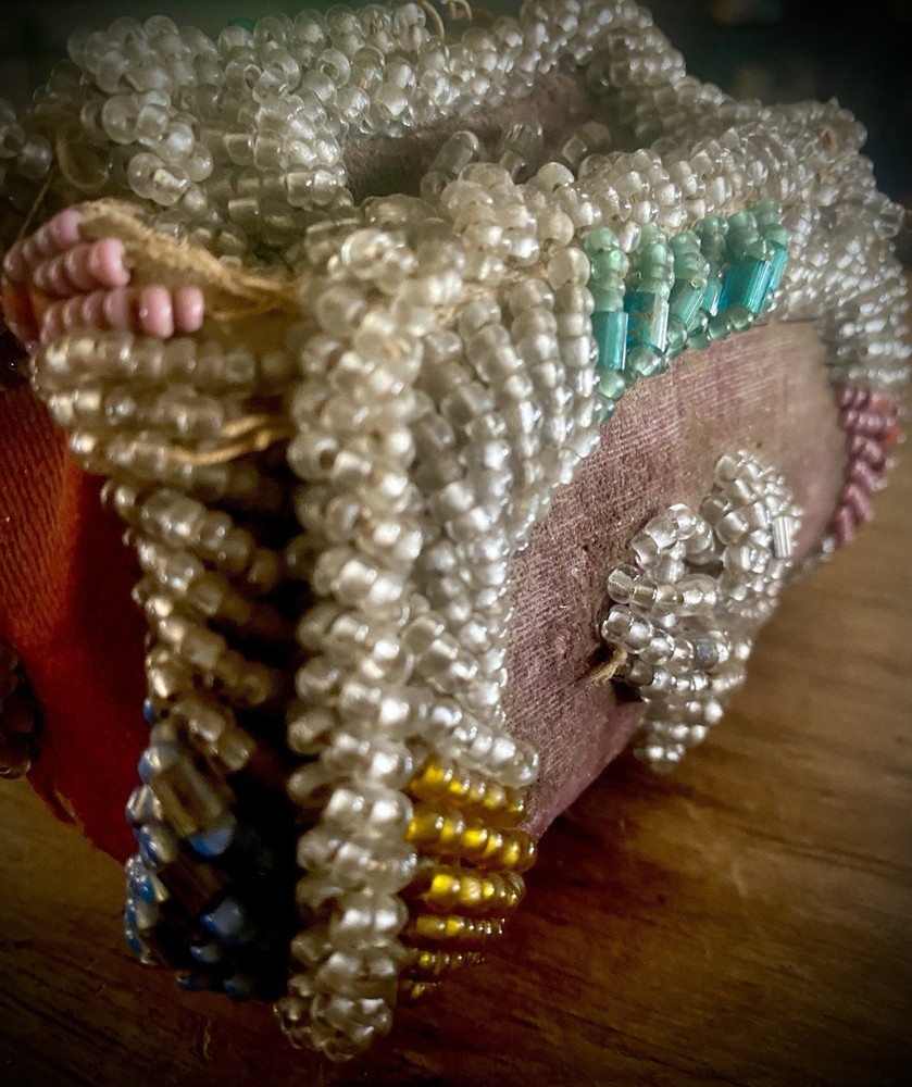 ANTIQUE Native American BEADED POUCH
