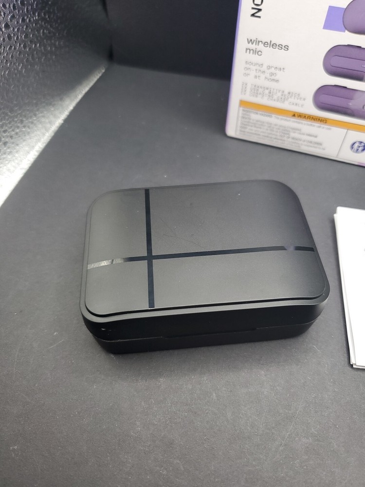 NORTH Wireless Microphone with Charger (USB-C)