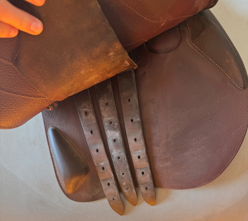 17" Devoucoux Biarritz S Saddle - 2018 - 2N Flaps - Full Buffalo