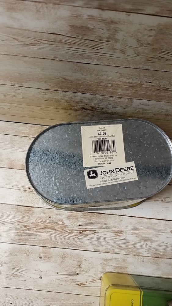 2005 John Deere Small Oval 9" tub planter storage tin