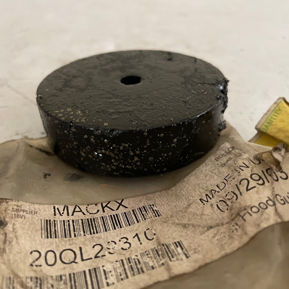 GENUINE MACK INSULATOR 20QL29310 NEW OEM