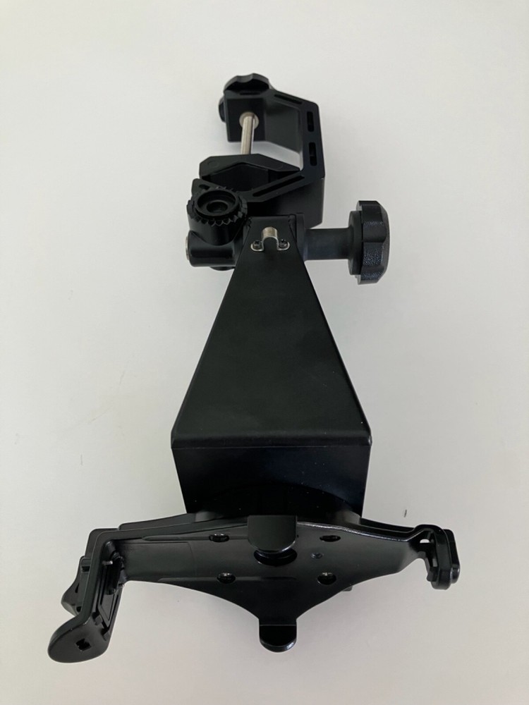 AIRCRAFT YOKE MOUNT FOR GPS