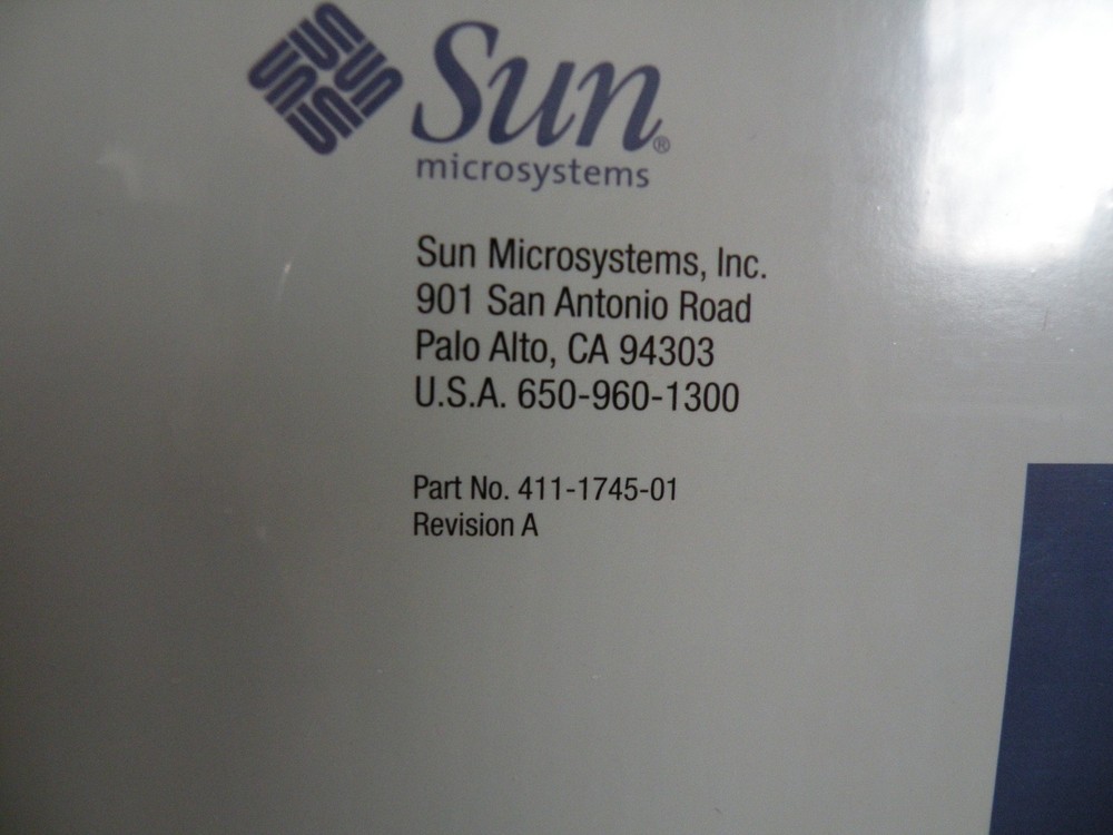 Sun Microsystems Solaris 7 Server Software SPARC Platform Edition, Sealed in Box
