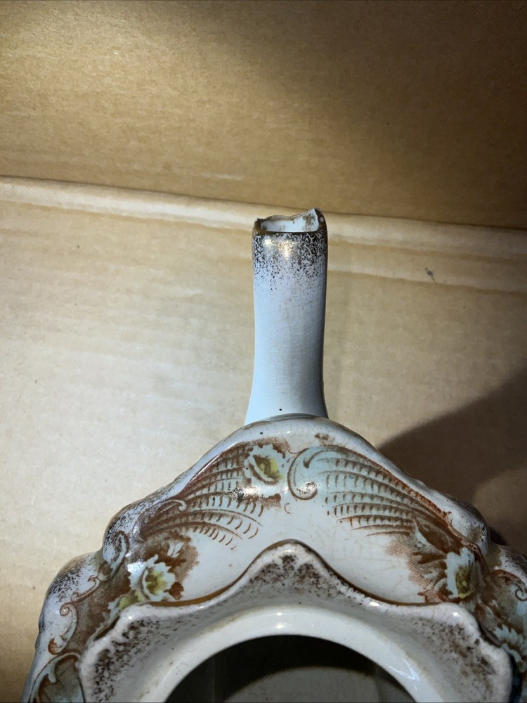 Albion pottery UK WILTON pattern teapot CIRCA 1920 Small Chip