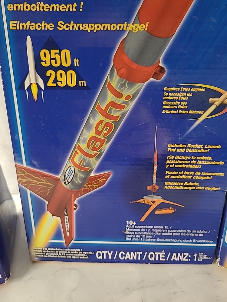 (5) New Model Rocket Kit & Rockets: Flash, Phantom Blue, Sky Writer & Solaris