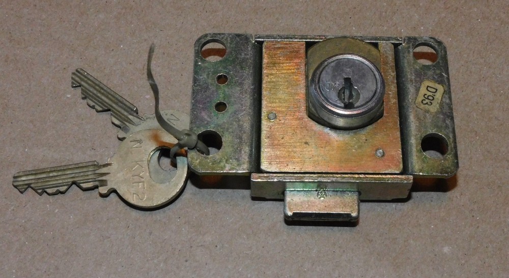 Vintage Payphone Pay Phone Lock with key #2