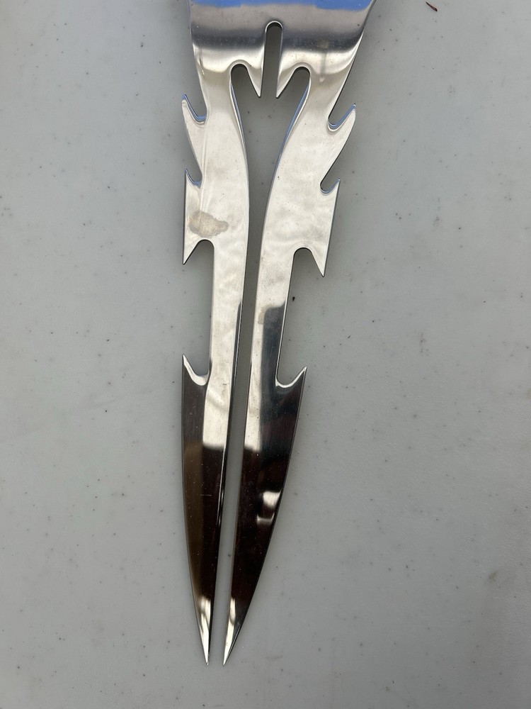 Decorative Dagger with Dragon Design On The Handle Decorative Dagger
