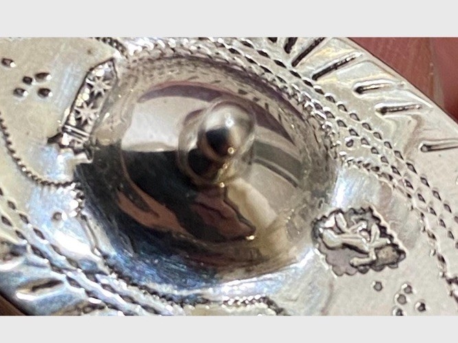 Antique Dutch solid silver Urn design hinged lid peppermint box /lodereindoosjes