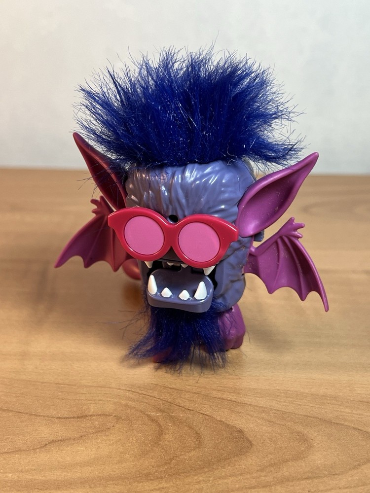 Scritterz Battyz Interactive Collectible Creature Moving Monster Spin Master Toy