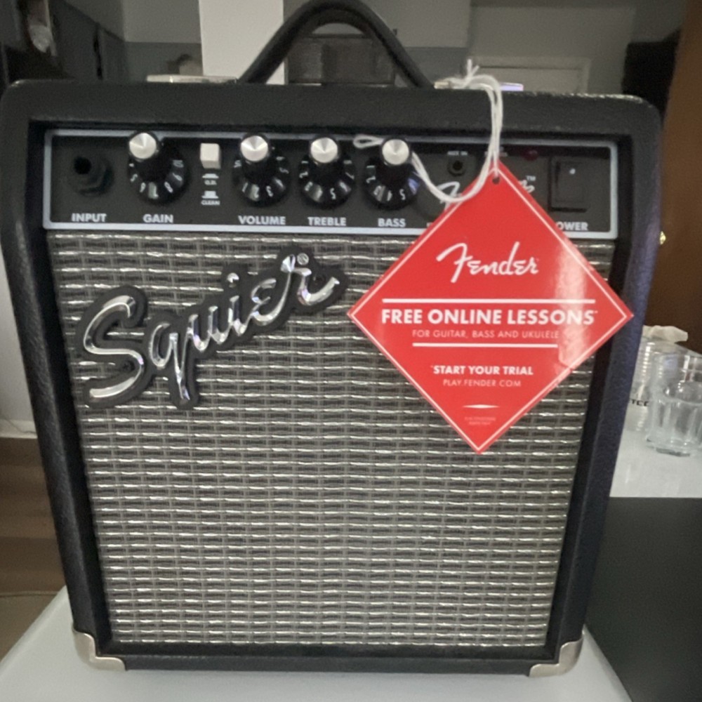 Squier Combo Solid State Amplifier for Electric Guitar Practice