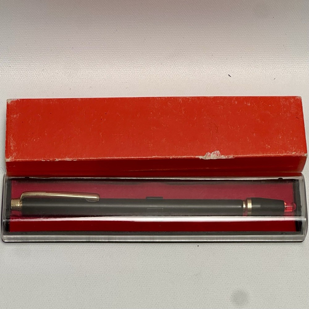 ntage Telescopic Illuminated Presentation Pointer Red Light Japan w/ Case MCM
