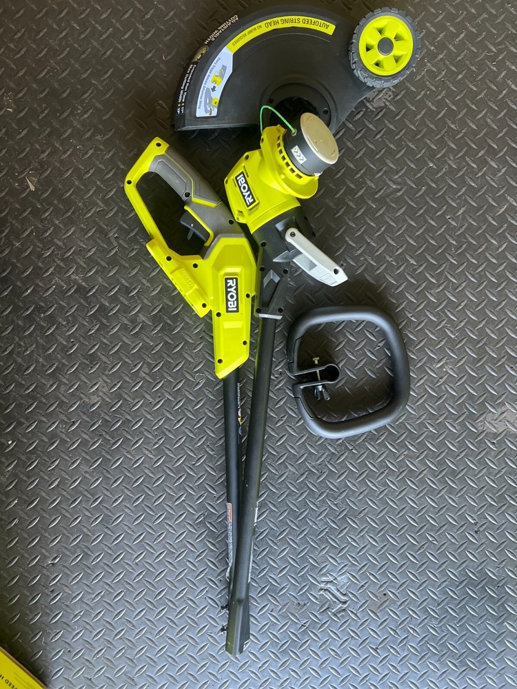 Ryobi ONE+ 18V 13" String Trimmer/Edger (Tool Only) P20018BTL