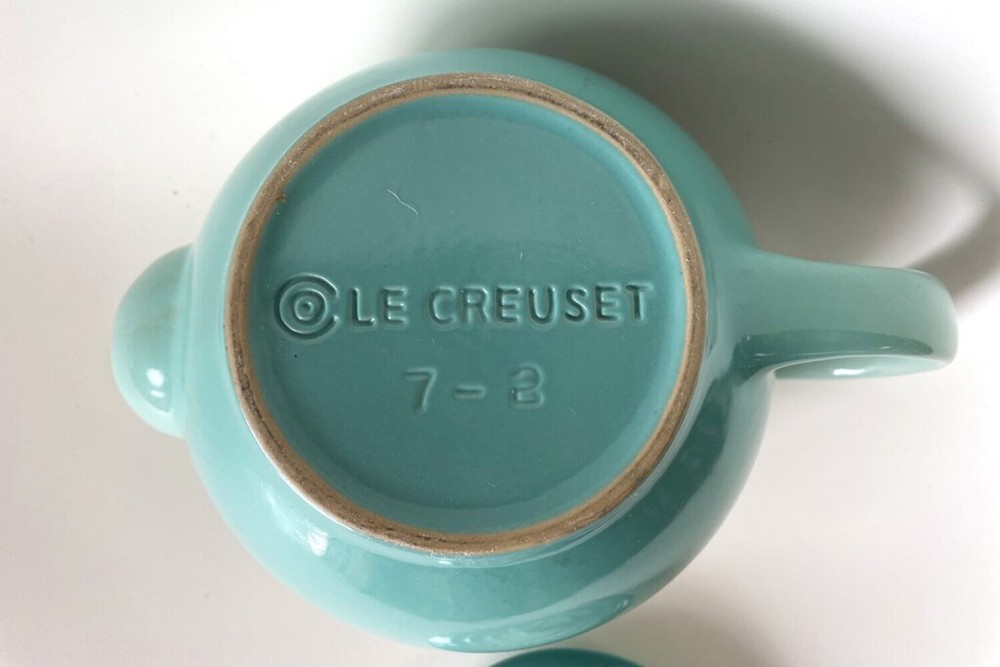 LE CREUSET TEA POT