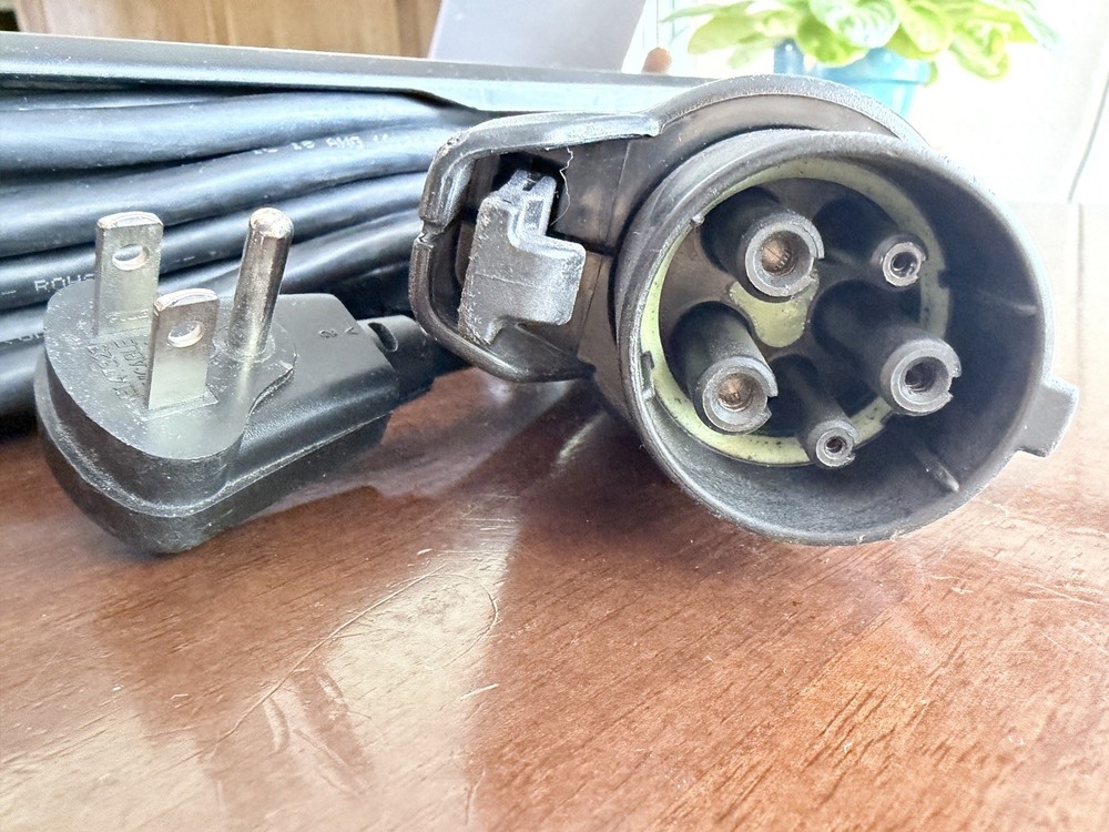2013 Chevy Volt Voltec Intertek Charger Level 1 EVSE j1772 EV charging cord
