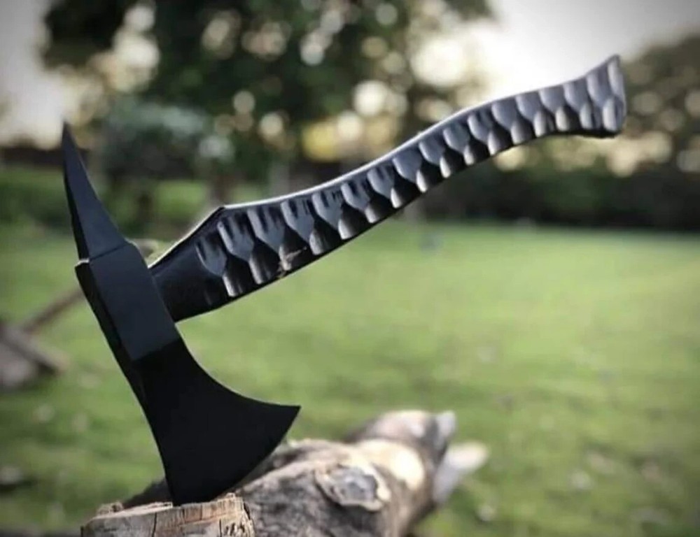 Custom Made High Carbon Steel Tomahawk