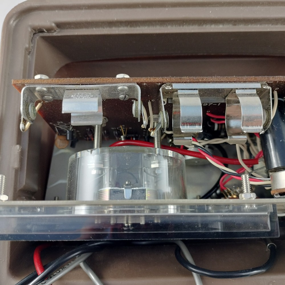 Heathkit Utility Solid-State Voltmeter Model IM-17 in Original Casing No Battery