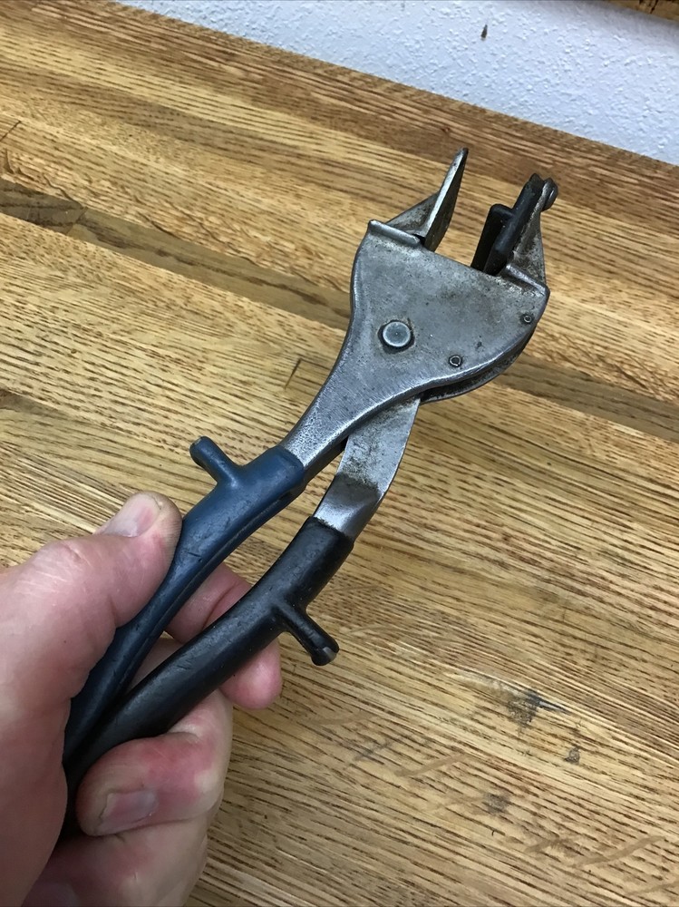 Jaws II 710 Hand Presser  