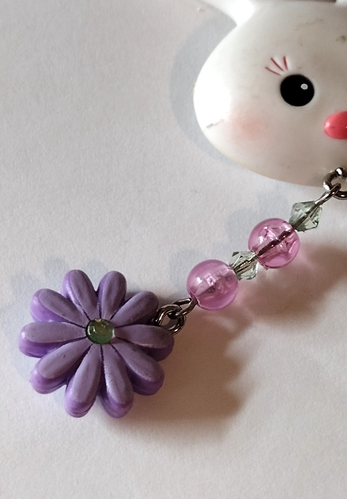 Plastic Bunny Rabbit Face Dangle Drop Flower RUSS Lapel Pin