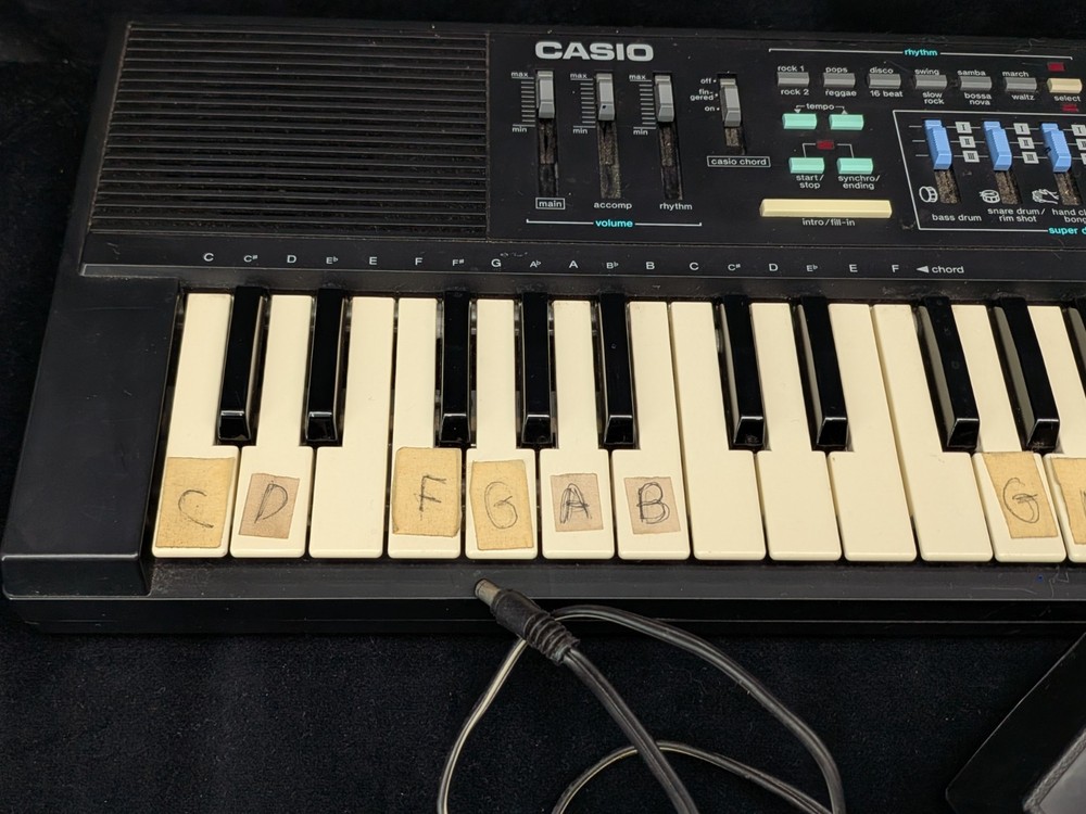 Casio Casiotone MT-220 Keyboard Electronic Piano Synth - Tested Working