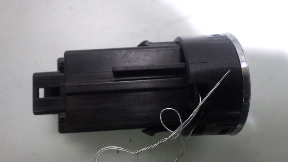 17 TOYOTA COROLLA ENGINE START STOP BUTTON SWITCH