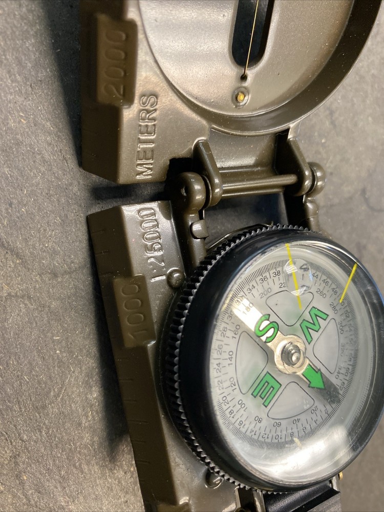Military Style Compass, Camping Hiking Exploring, Pre-owned Works
