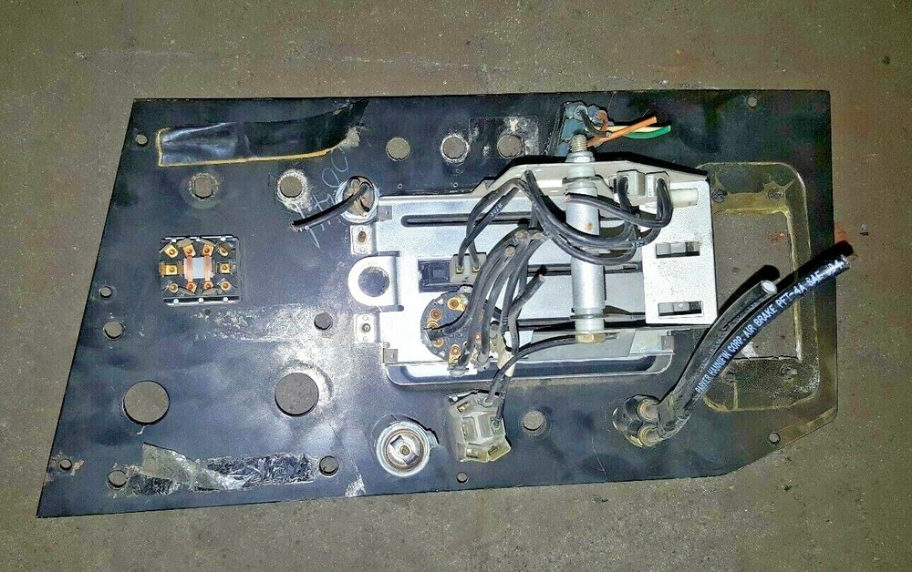 VOLVO BERGSTROM TEMPERATURE CONTROL 758017