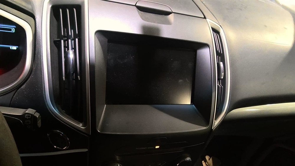 2015-2018 Ford Edge Front Center Dash Mounted 8.0" Display Touch Screen