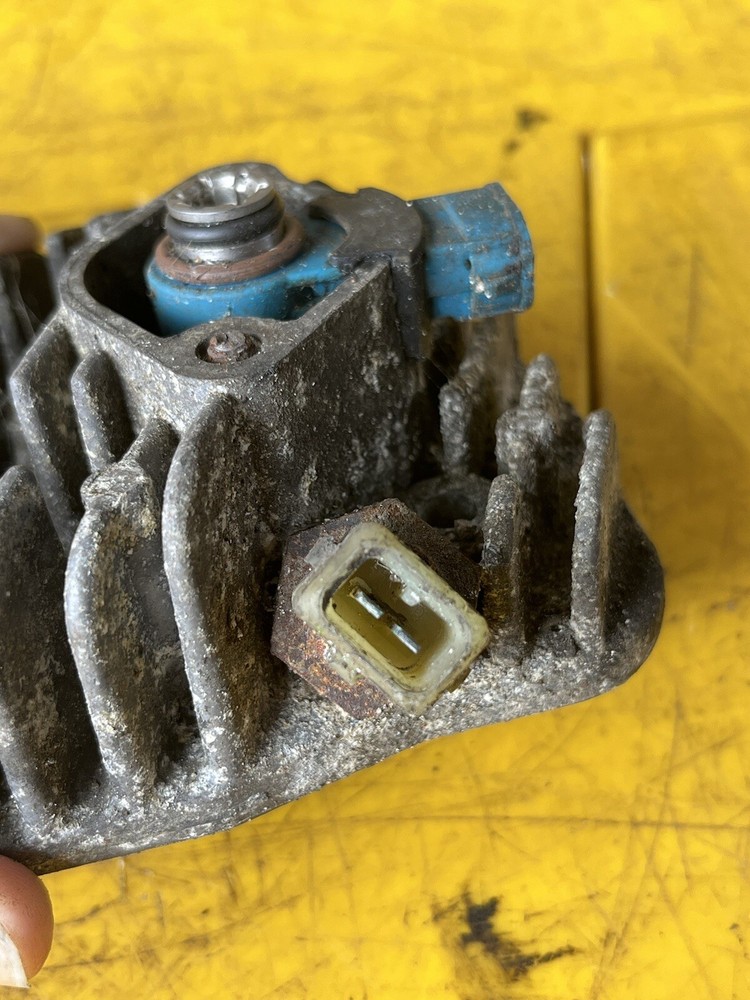 PEUGEOT SPEEDFIGHT 2 ENGINE CYLINDER HEAD OEM