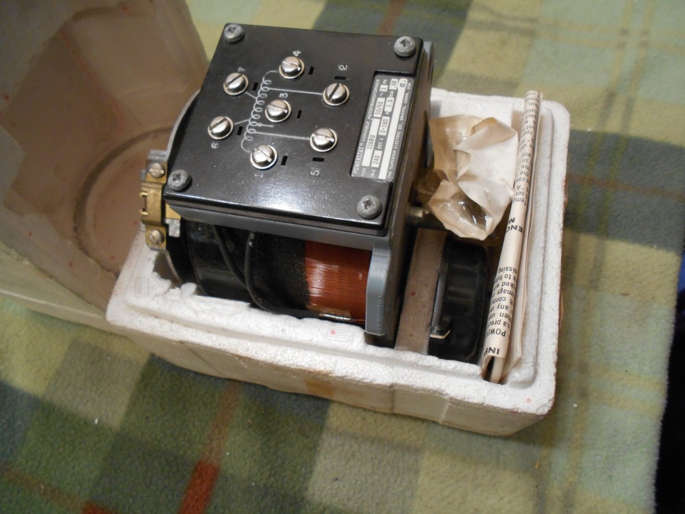 Superior Electric Powerstat 216BU Variable Autotransformer