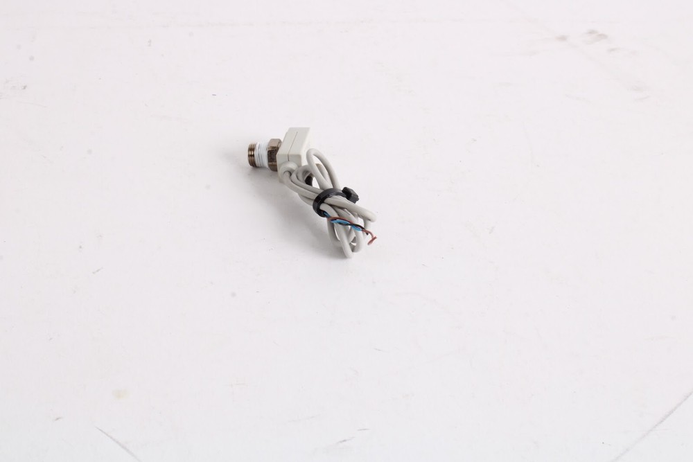 SMC PSE511-T01 Digital Vacuum Switch Sensor
