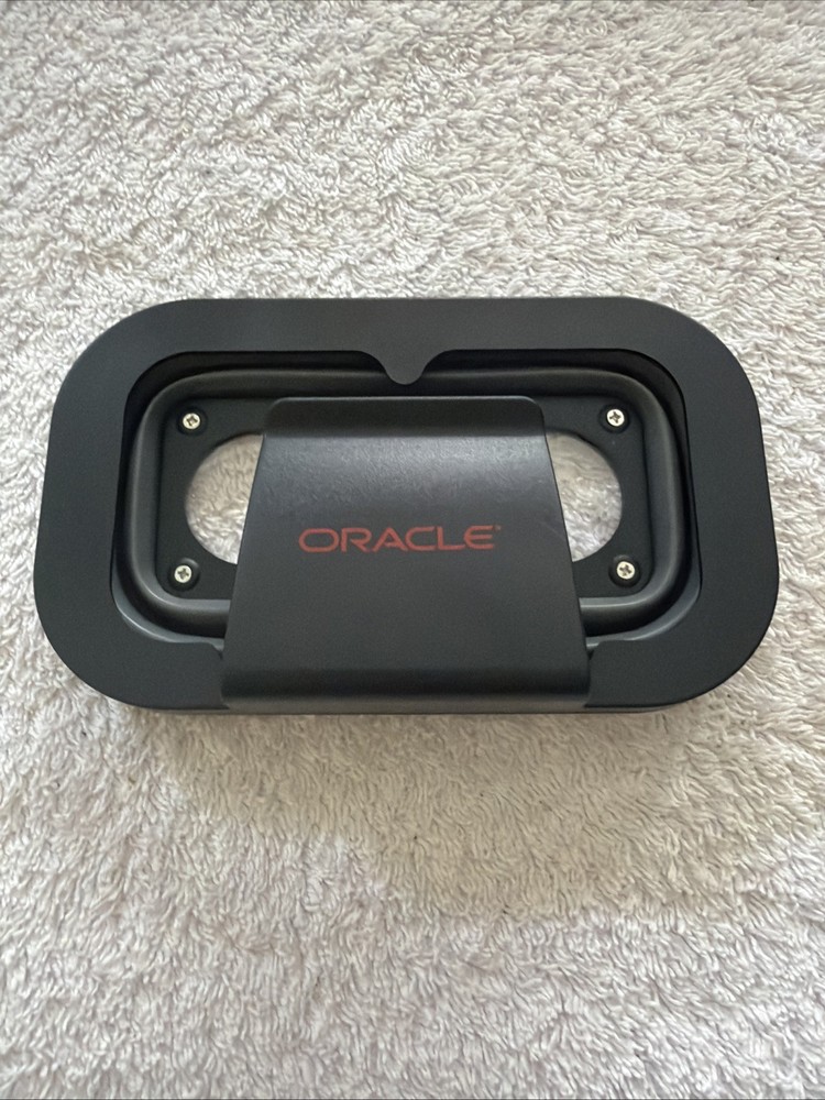 ORACLE Foldable Silicone VR Headset (1) With Instruction Sheet.