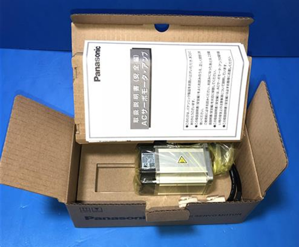 NEW PANASONIC MSMD042P1T AC Servo Motor