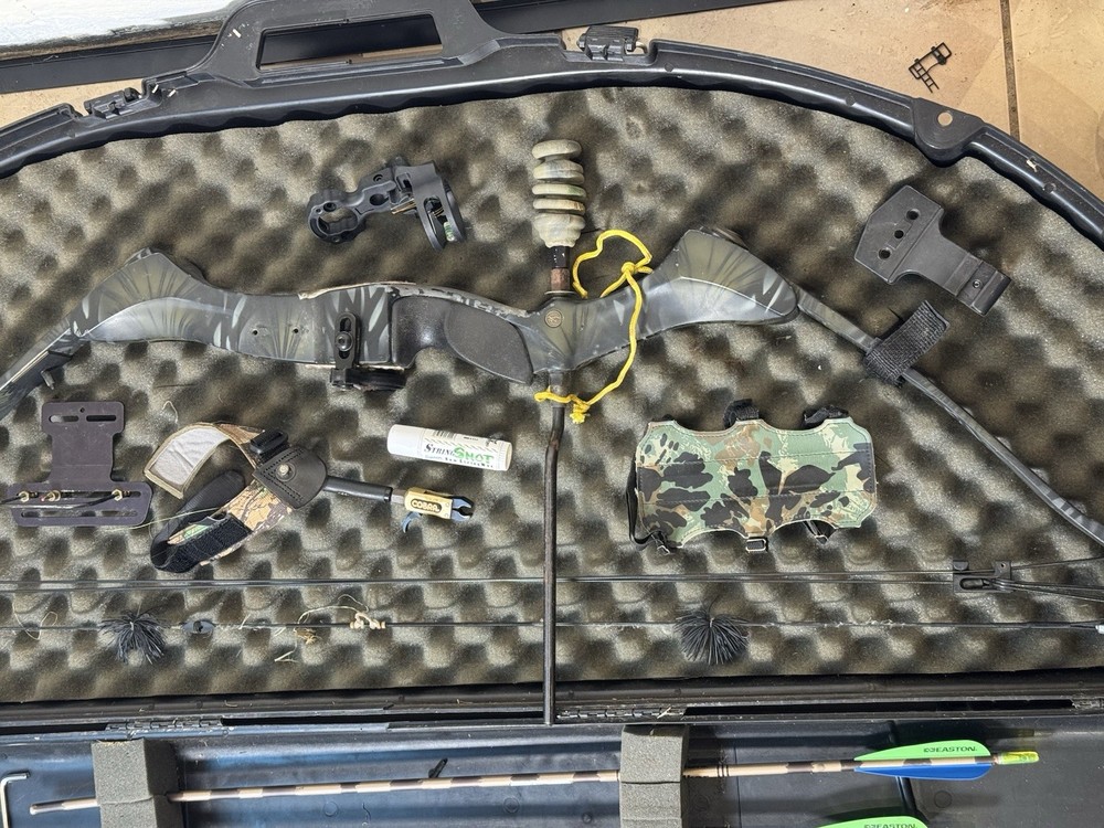 Browning Compound Bow Kit MR Reflex Trophy Ridge Arrows Case