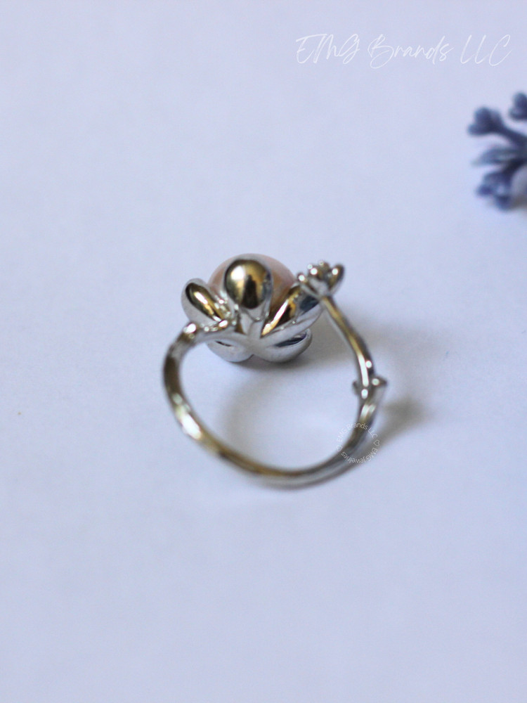 White Edison Pearl Sakura Pink Overtone Ring