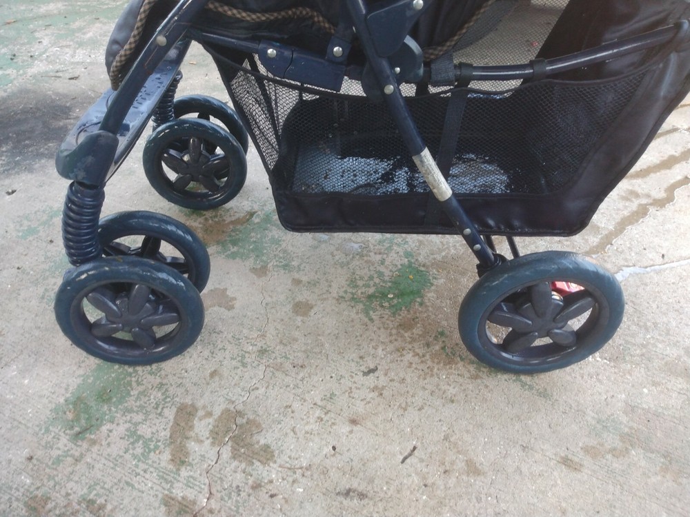 Eddie Bauer Dorel juvenile Stroller Front wheel Replacement part Blue size 7.5"