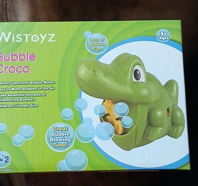 WisToyz Croco Battery Operated Bubble Maker Toy, Green, Includes Bubble Solution