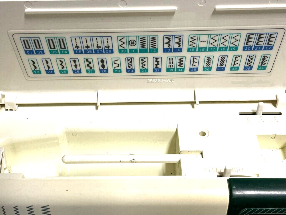 Singer Quantum 7060 Sewing Machine - High Precision