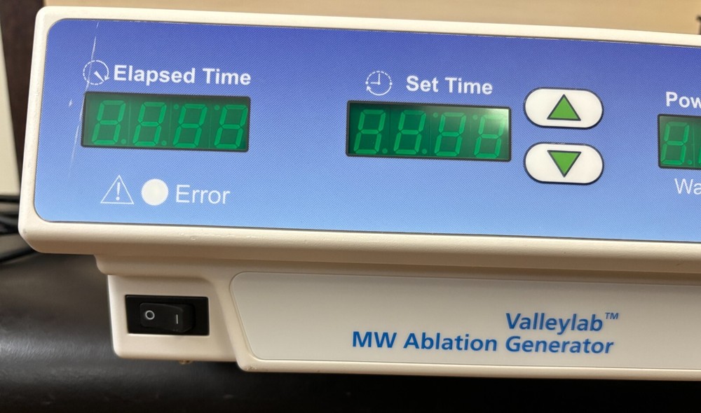 Valleylab MW Ablation Generator with power cable Valley Lab