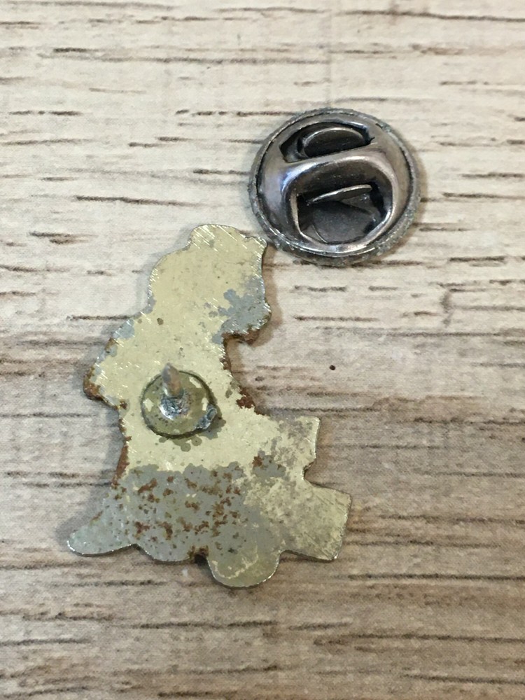 Vintage Hillbilly Golf Enamel Pin