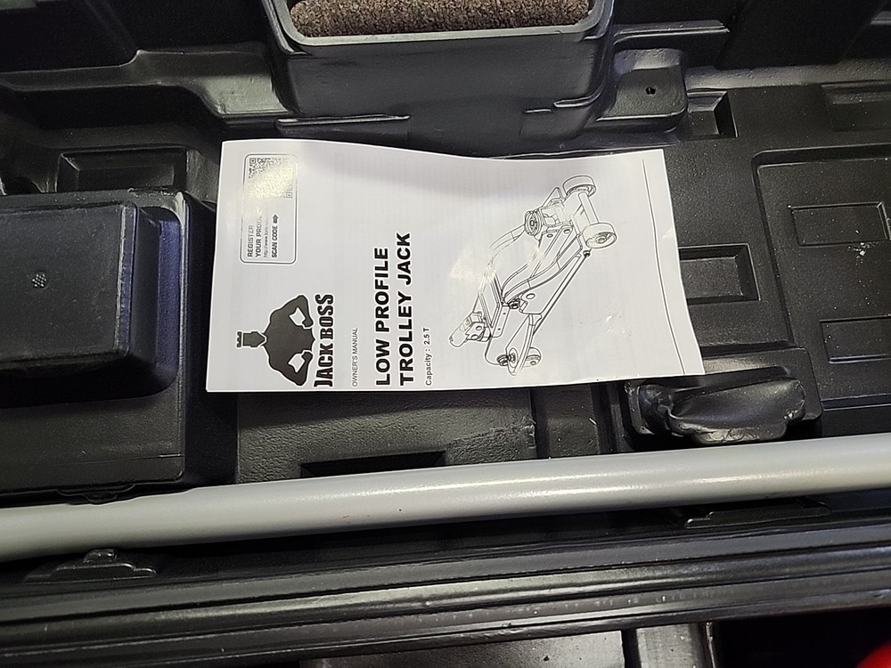 Jackboss 2.5 Ton Hydraulic Low Profile Floor Service Jack