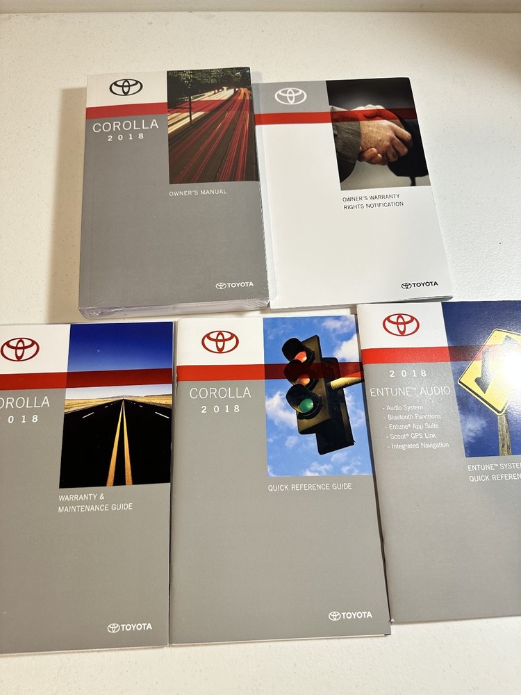 2018 Toyota Corolla Owner's Manual Set