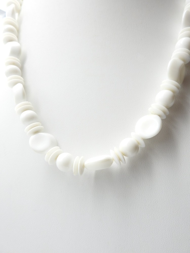 White Plastic Beaded 25 Inch Necklace Vintage