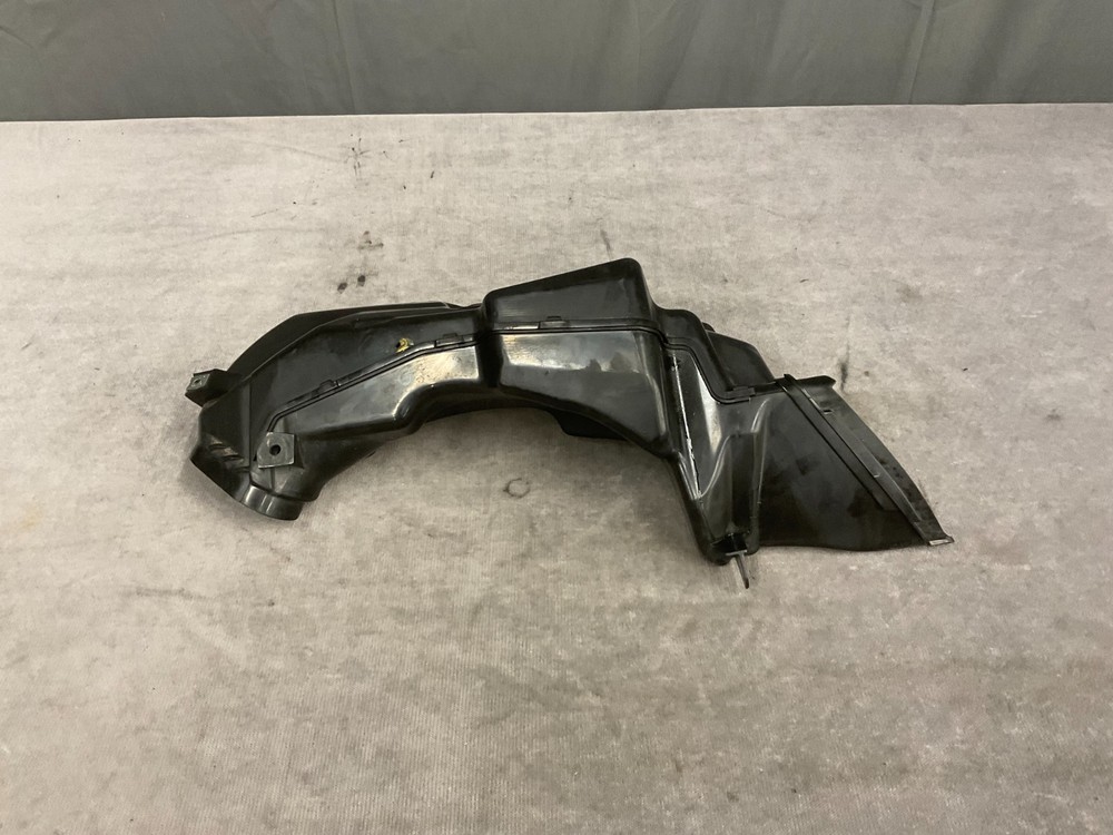 SUZUKI GSX-R750 LEFT INTAKE PIPE