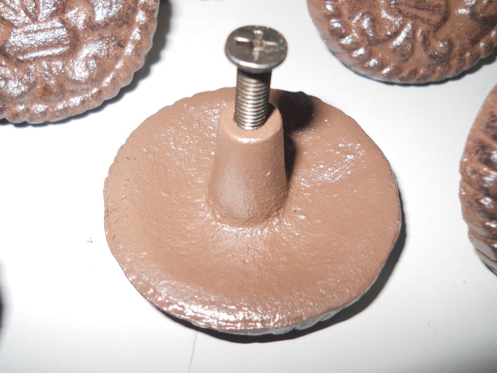 2 Cast Iron Antique Style FLEUR DE LIS Drawer Pull Barn Handle Door Knobs ROUND