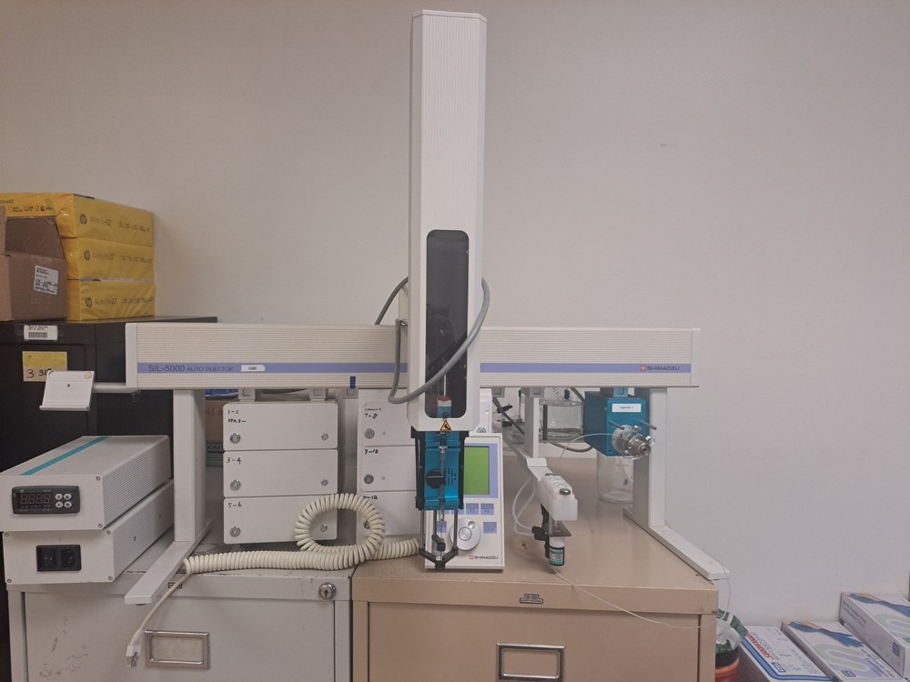 SHIMADZU AUTO SAMPLER/AUTO INJECTOR SIL 5000