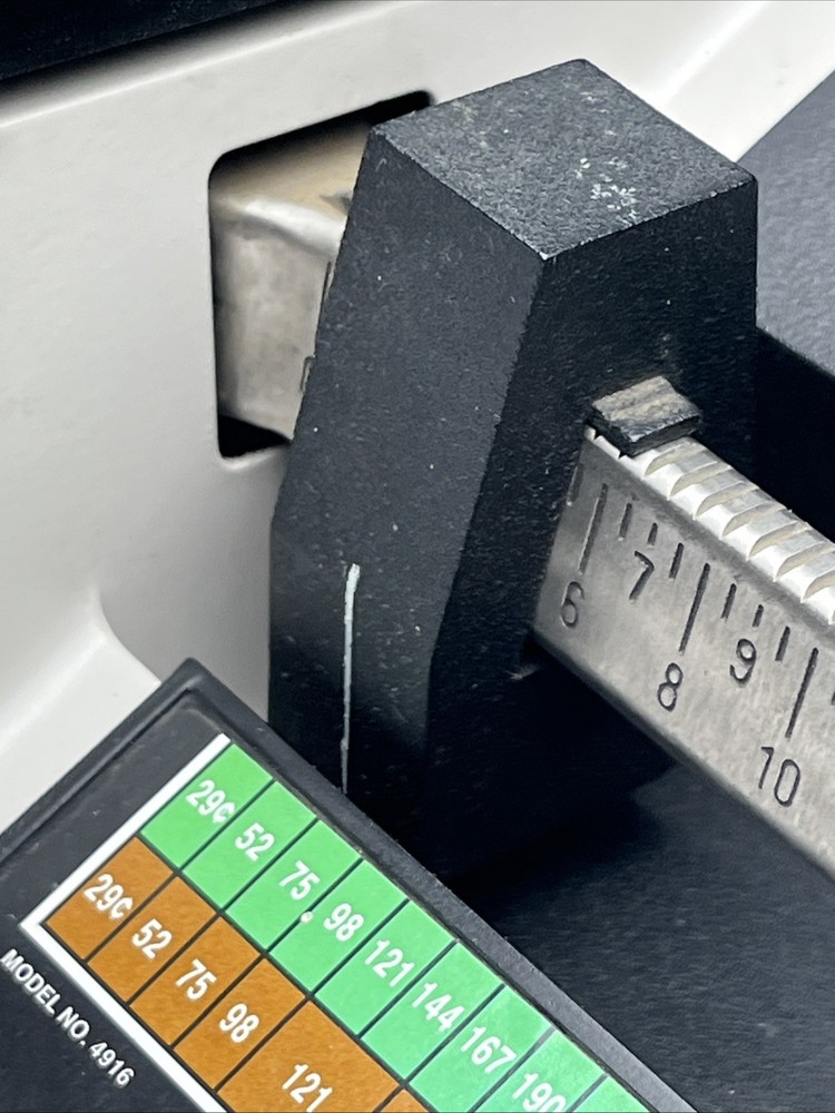 Vintage Pitney Bowes Model #4916 First & Third Class Postage Scale Made Canada