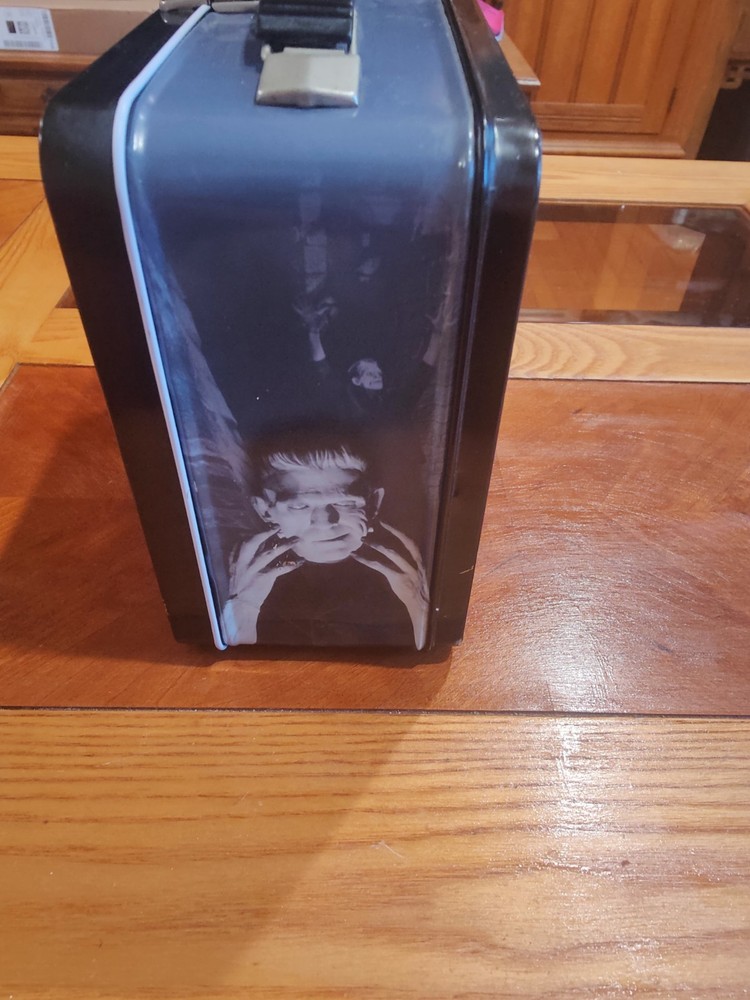NECA Frankenstein LUNCHBOX WITH THERMOS! 2001 Metal