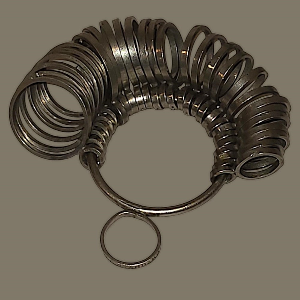Universal Standard Metal Finger Ring Sizer