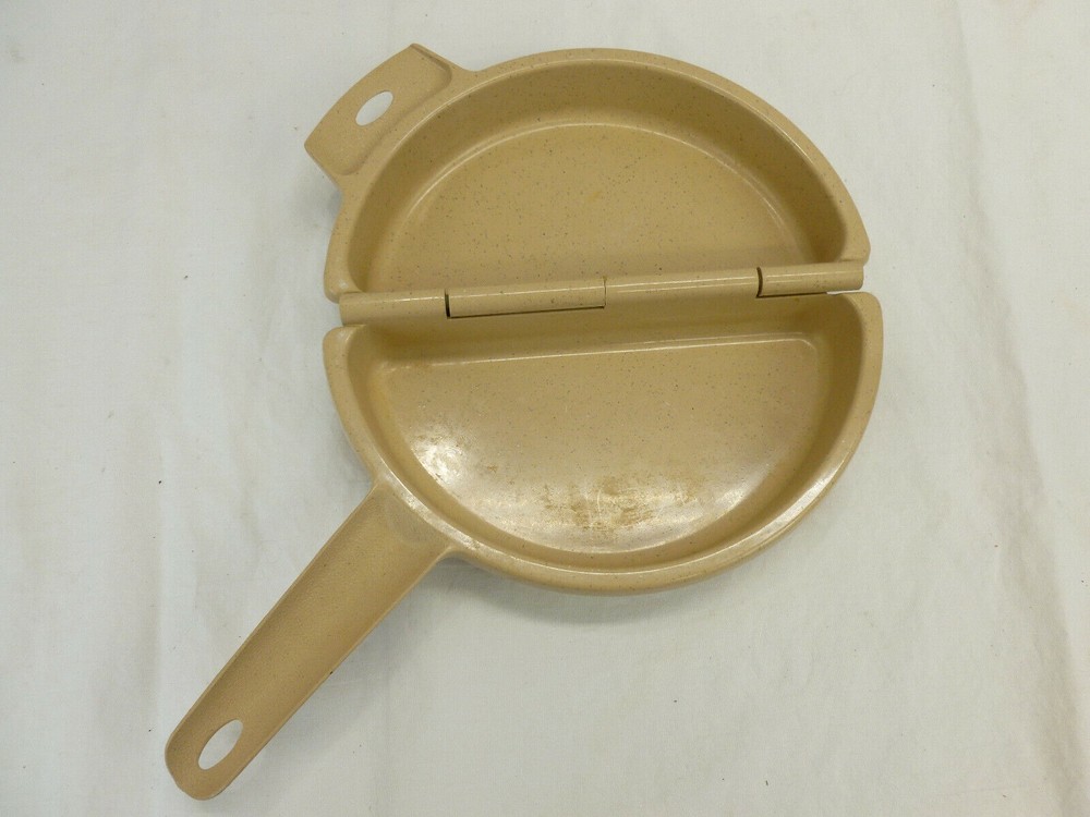 Vintage LittonWare Microwave Fold Over Omelet Pan Conventional & Convection Use